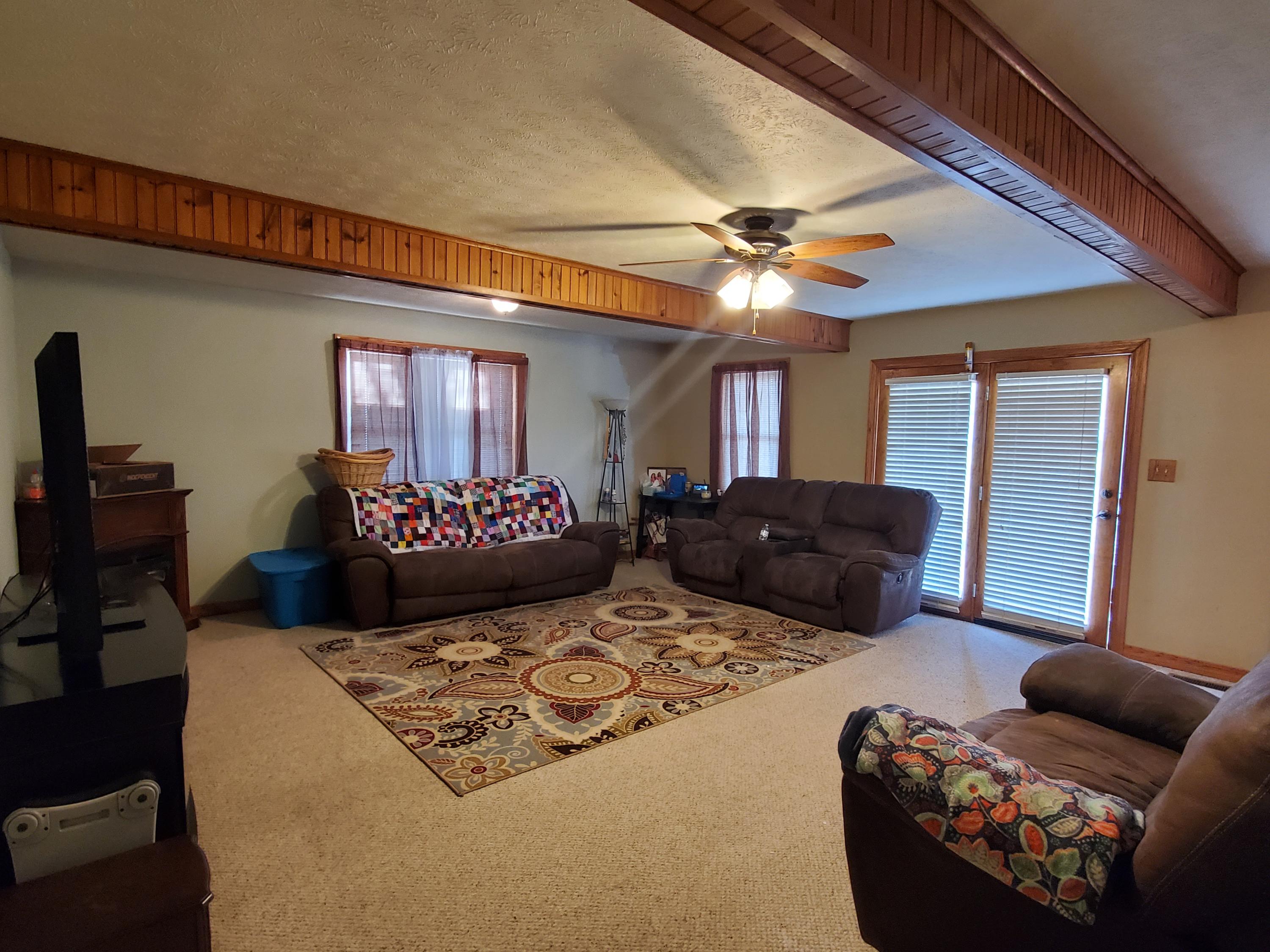 11514 Wilderness Road Ewing, VA 24248 - Photo 10 of 29 20210420_183214