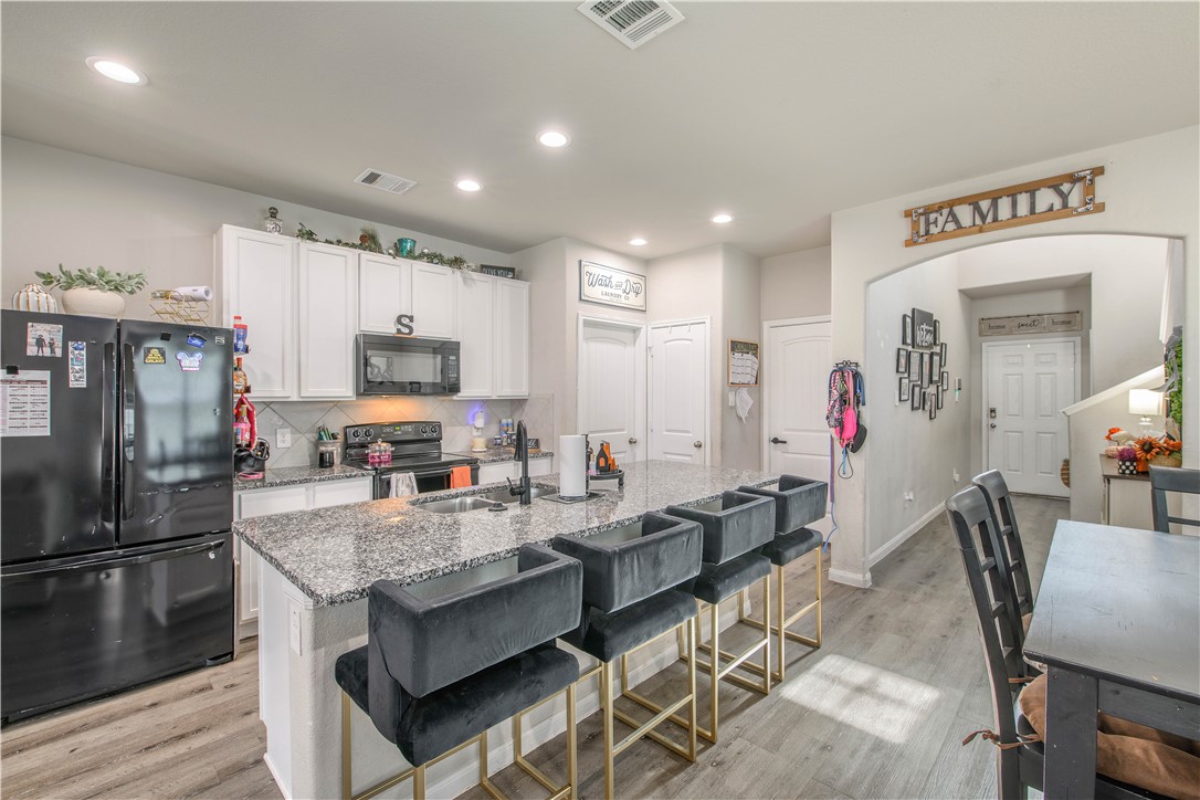 993 Rice Drive Bryan, TX 77803 - Photo 9 of 27 Gallery Image 9