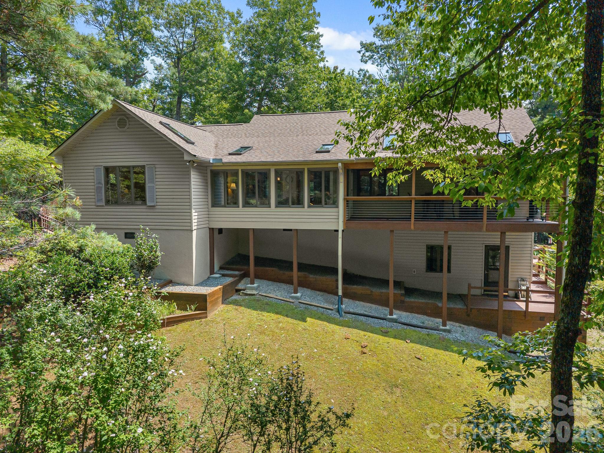 620 Thunder Road Brevard, NC 28712 - Photo 1 of 45 Gallery Image 1
