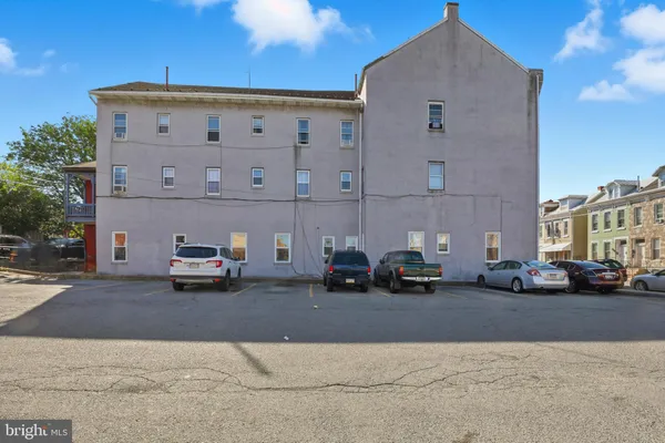 a car parked in front of a building
