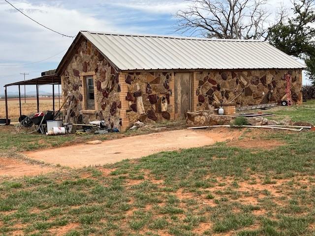 758 County Road 317 Rotan, TX 79546 - Photo 5 of 38