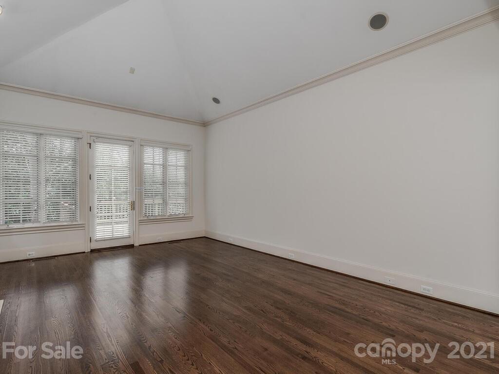 1400 Sterling Road Charlotte, NC 28209 - Photo 13 of 25 Gallery Image 13