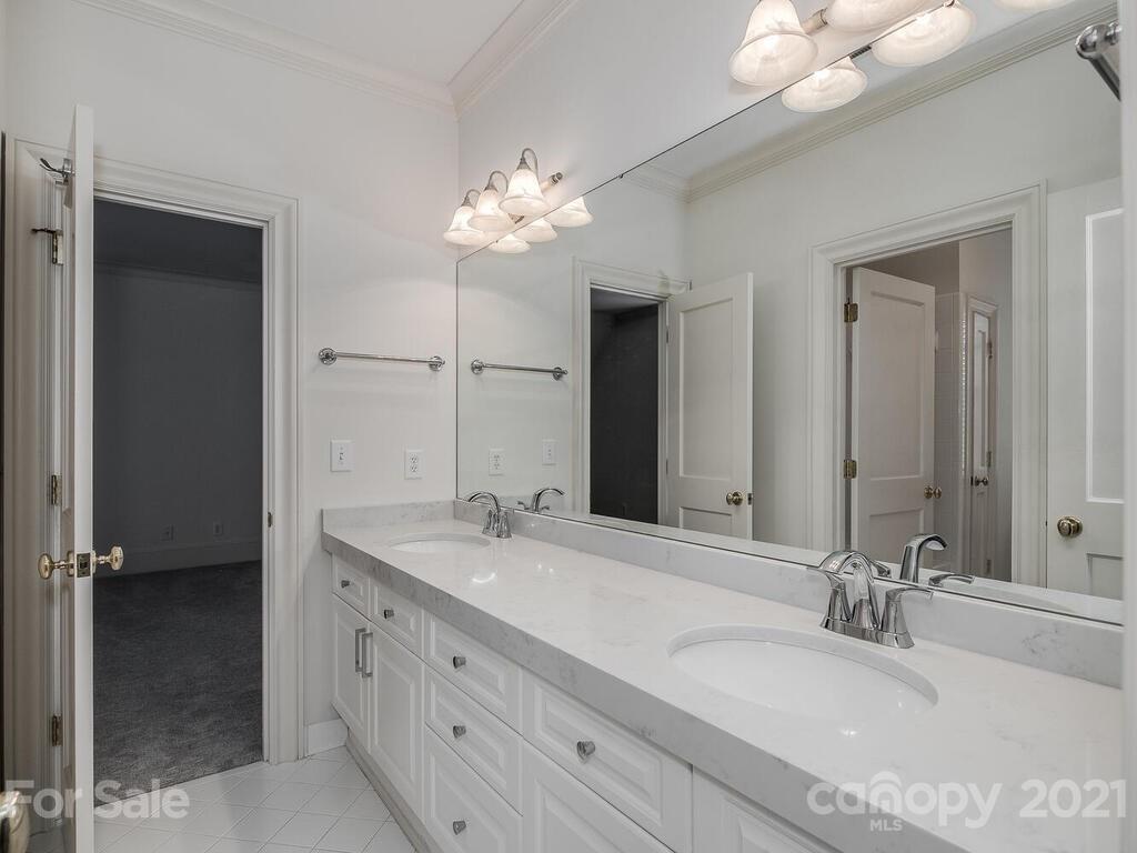 1400 Sterling Road Charlotte, NC 28209 - Photo 20 of 25 Gallery Image 20