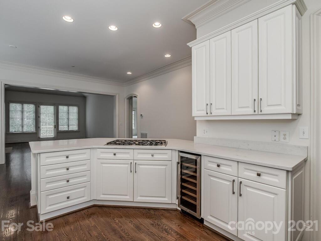 1400 Sterling Road Charlotte, NC 28209 - Photo 9 of 25 Gallery Image 9