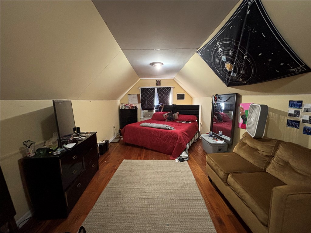 28 Cedar Street Rochester, NY 14611 - Photo 14 of 14 2nd Floor Bedroom