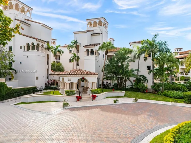 $4,500,000 | 2245 Fisher Island Drive, Unit 3405, Miami Beach, FL 33109