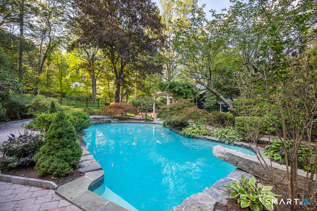 5 Mohawk Lane Woodbridge, CT 06525 - Photo 12 of 48