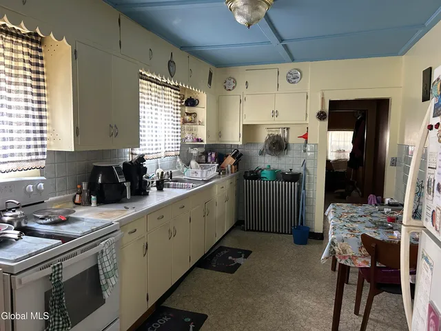 $154,250 | 36 Morrison Avenue, Granville, NY 12832