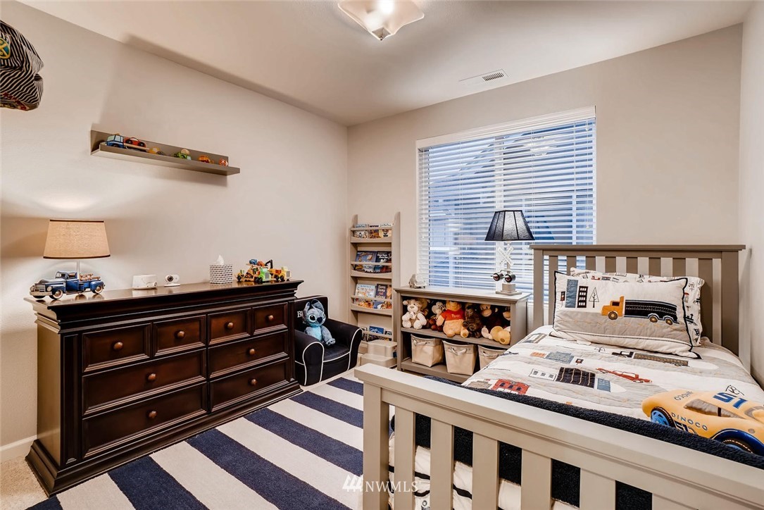 3702 198th Place Southeast Bothell, WA 98012 - Photo 18 of 25 Gallery Image 18