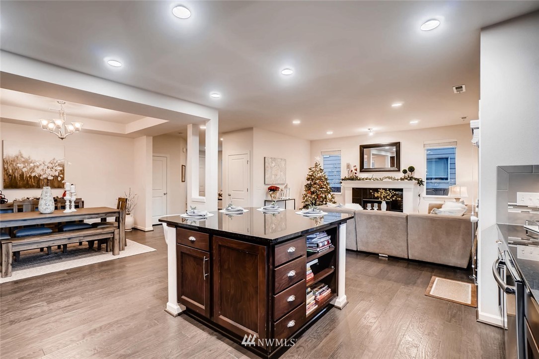 3702 198th Place Southeast Bothell, WA 98012 - Photo 10 of 25 Gallery Image 10