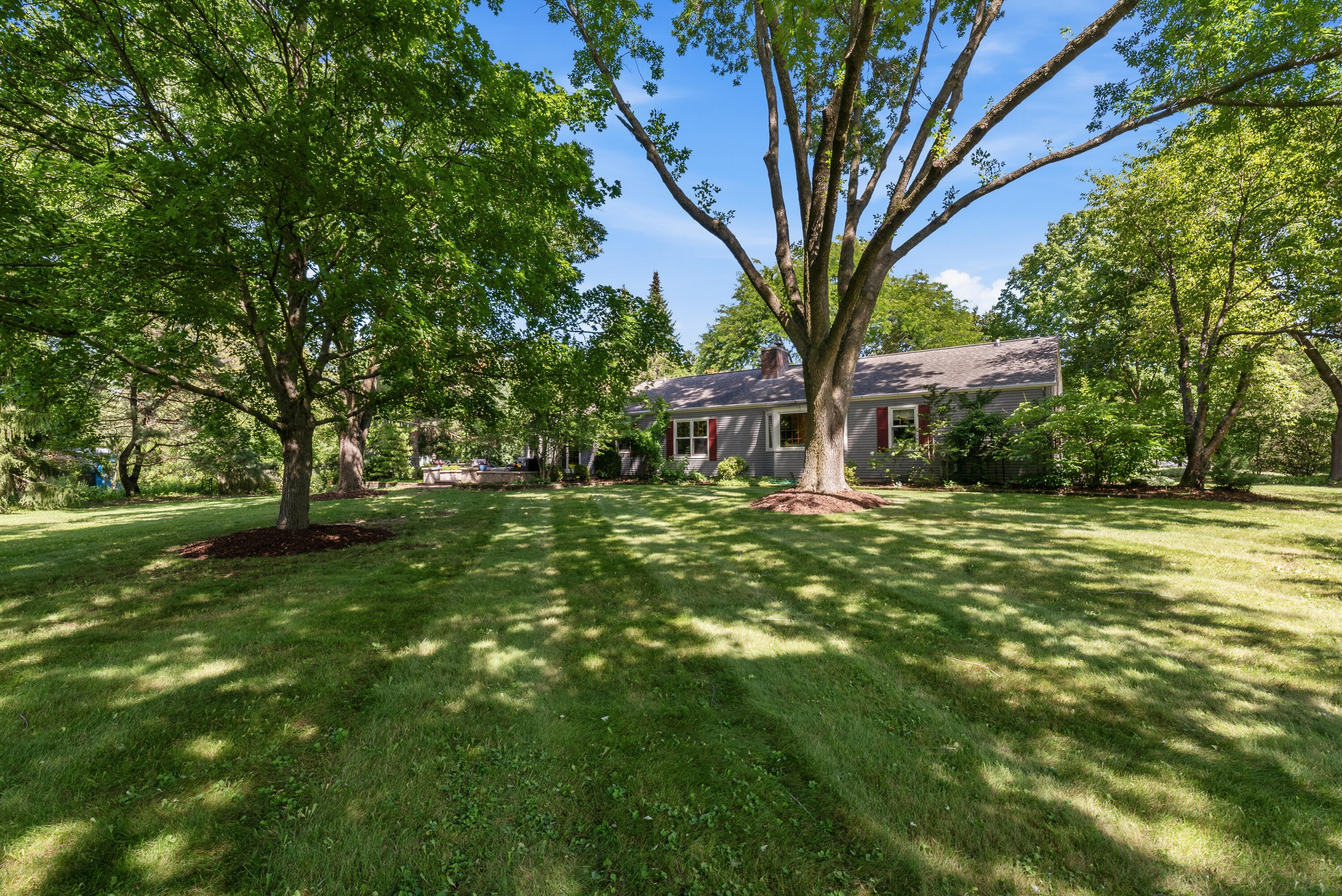 11453 Riverland Road Mequon, WI 53092 - Photo 23 of 30 Back of Home