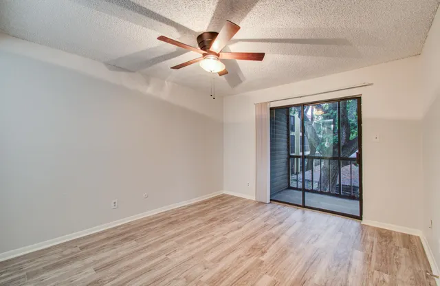 $800 | 10110 Forum W Drive, Unit 523, Houston, TX 77036