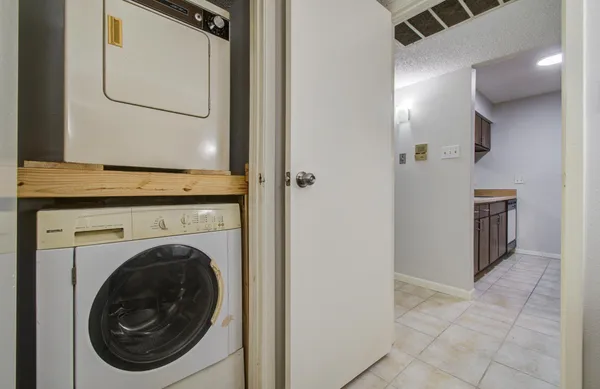 $800 | 10110 Forum W Drive, Unit 523, Houston, TX 77036