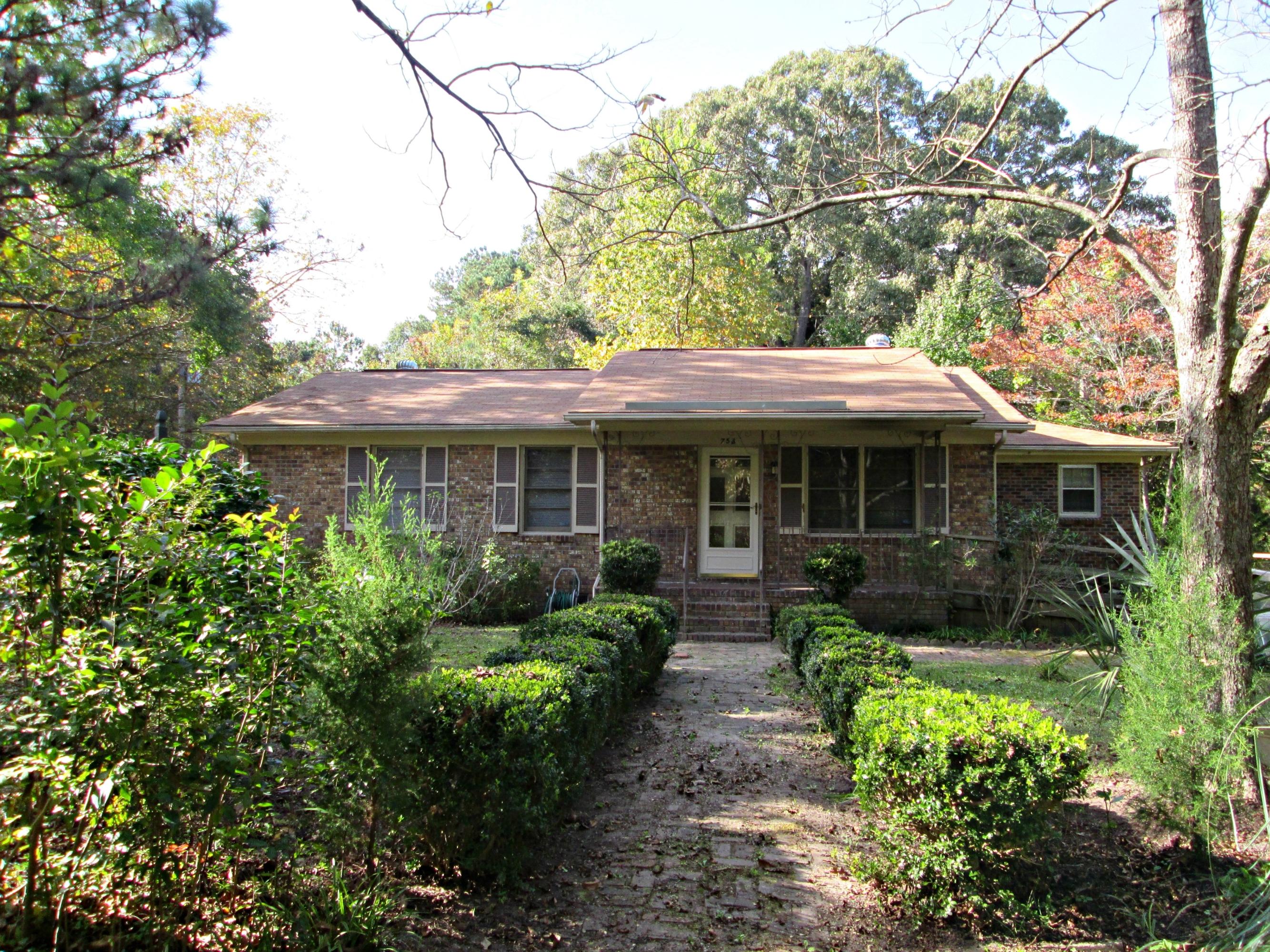 758 Main Road Johns Island, SC 29455 - Photo 1 of 20 Welcome to 758 Main Rd.