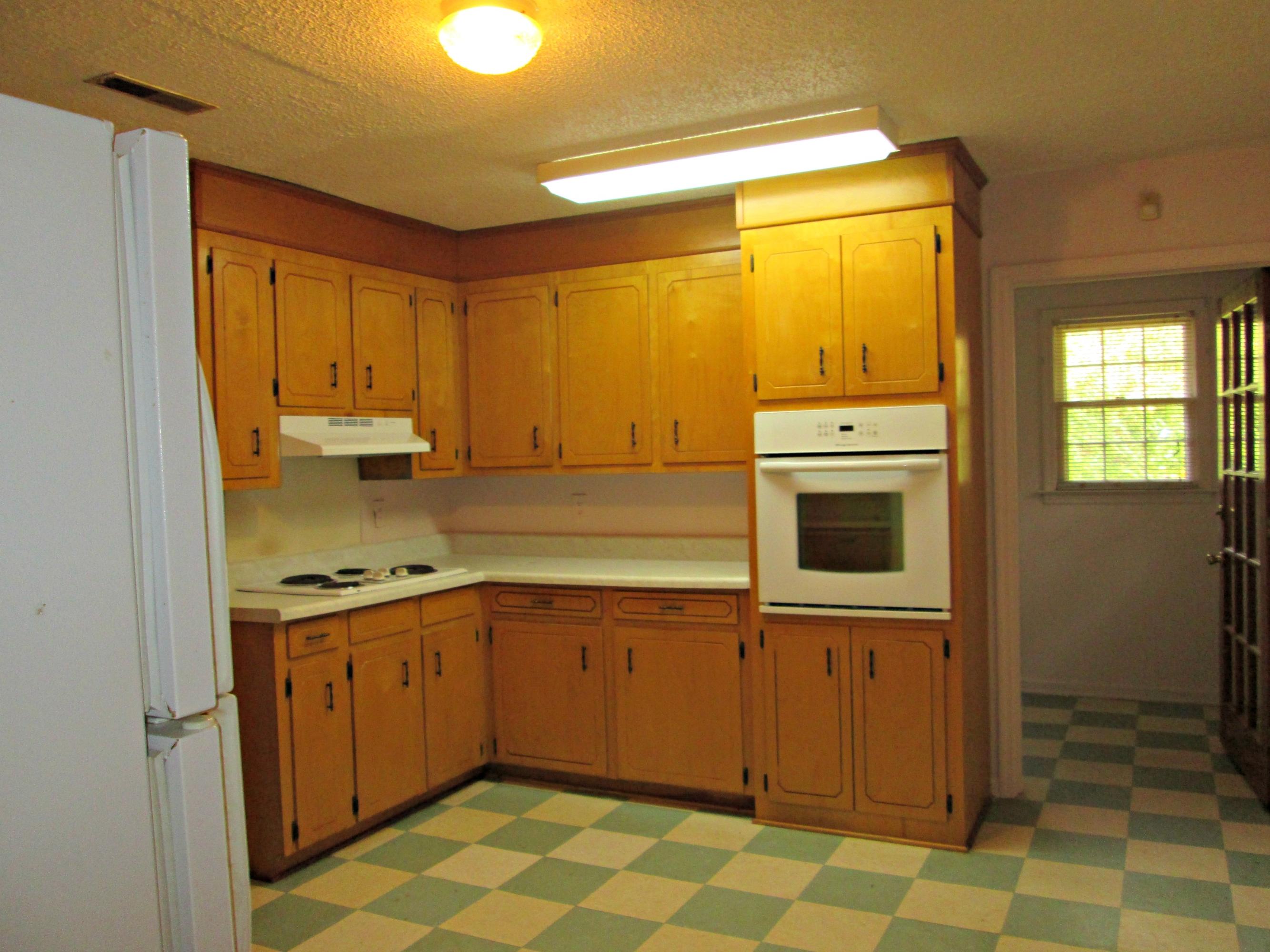758 Main Road Johns Island, SC 29455 - Photo 9 of 20 Kitchen 1