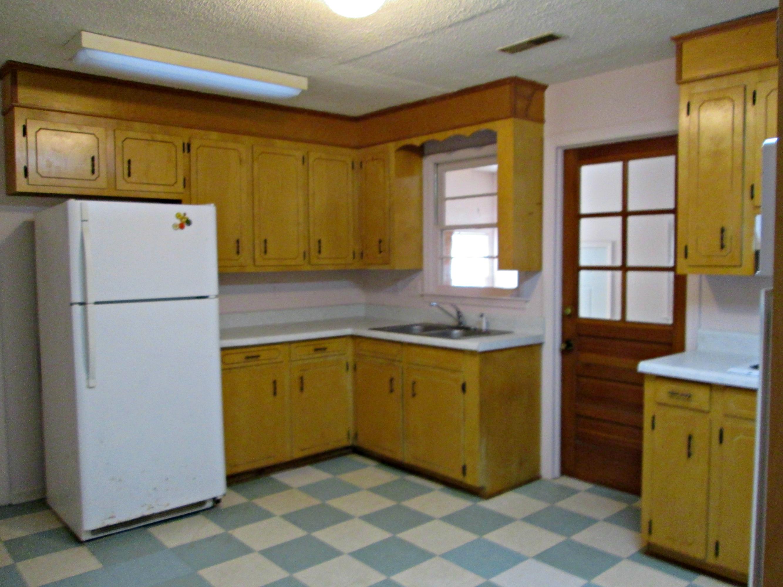 758 Main Road Johns Island, SC 29455 - Photo 10 of 20 Kitchen 2