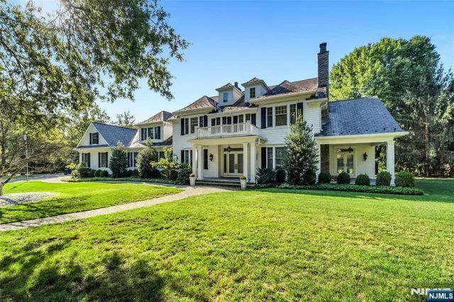 $2,950,000 | 11 Oconnors Lane, Old Tappan, NJ 07675