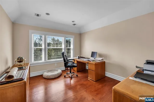 $2,950,000 | 11 Oconnors Lane, Old Tappan, NJ 07675