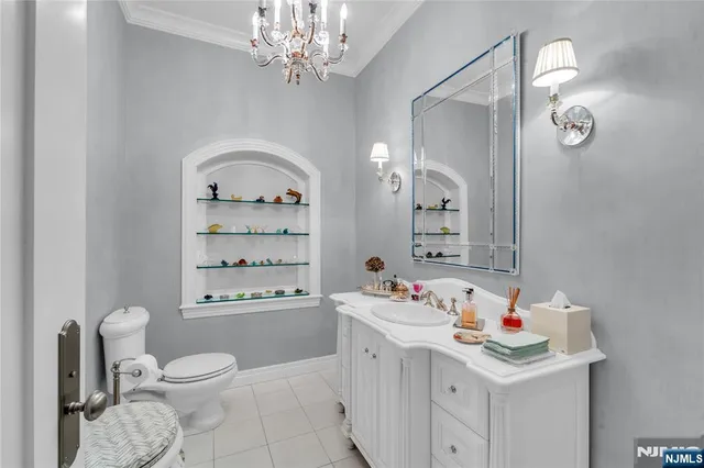 $2,950,000 | 11 Oconnors Lane, Old Tappan, NJ 07675