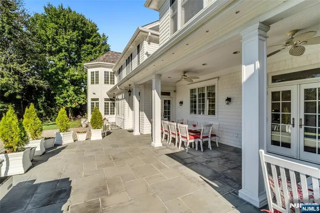 $2,950,000 | 11 Oconnors Lane, Old Tappan, NJ 07675