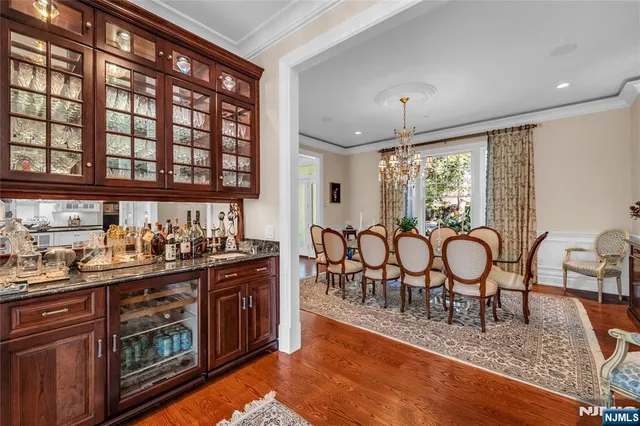 $2,950,000 | 11 Oconnors Lane, Old Tappan, NJ 07675