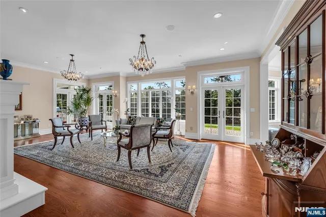 $2,950,000 | 11 Oconnors Lane, Old Tappan, NJ 07675