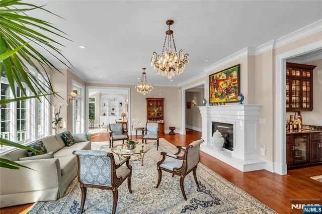 $2,950,000 | 11 Oconnors Lane, Old Tappan, NJ 07675