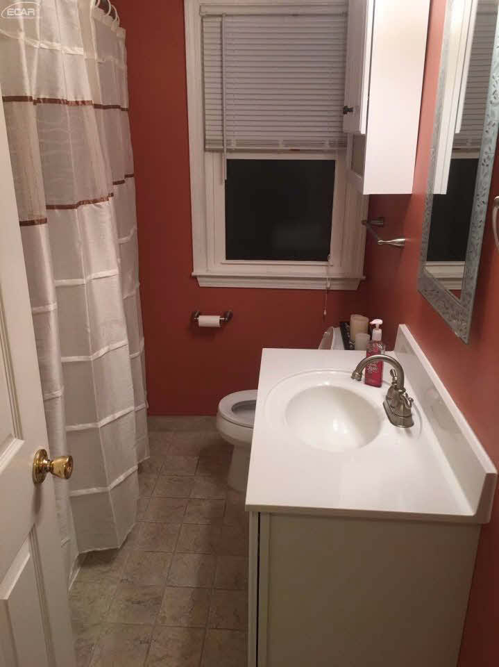 2408 North Road Fenton, MI 48430 - Photo 26 of 40 21393363-29.JPG
