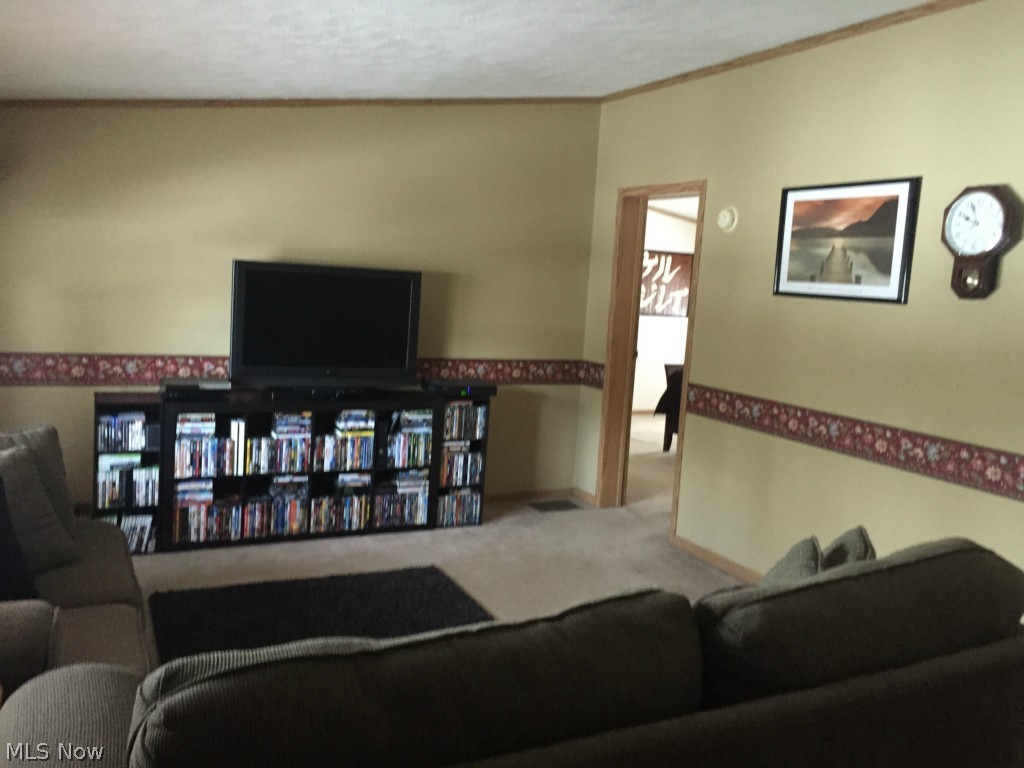 8763 Warwick Road Southeast Warren, OH 44484 - Photo 16 of 21