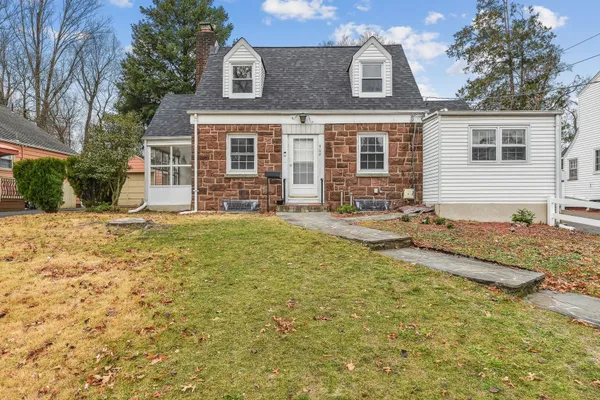 $3,995 | 5-08 Essex Place, Fair Lawn, NJ 07410