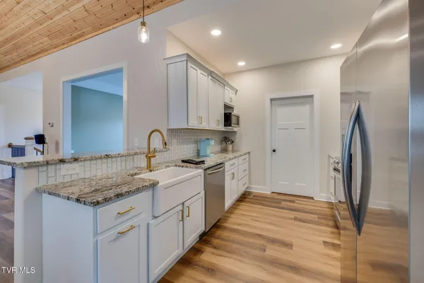 $499,900 | 4724 Sterling Lane, Kingsport, TN 37664