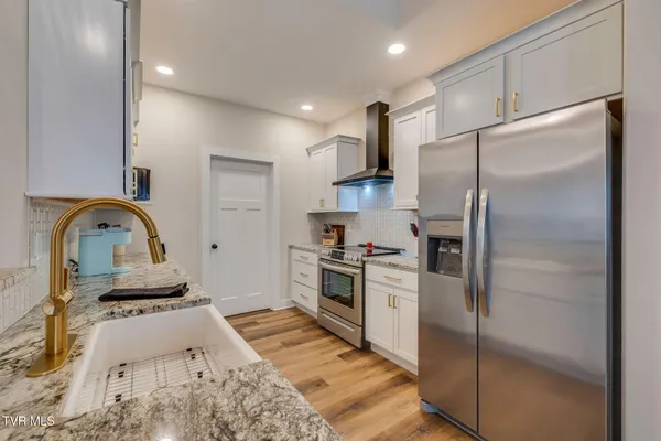 $499,900 | 4724 Sterling Lane, Kingsport, TN 37664