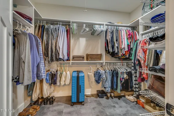 $499,900 | 4724 Sterling Lane, Kingsport, TN 37664