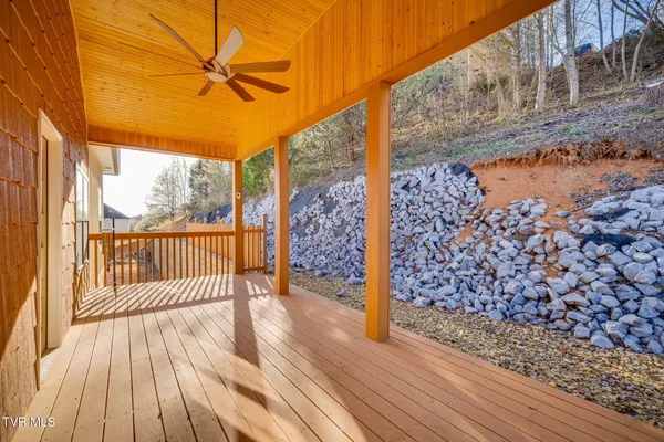 $499,900 | 4724 Sterling Lane, Kingsport, TN 37664
