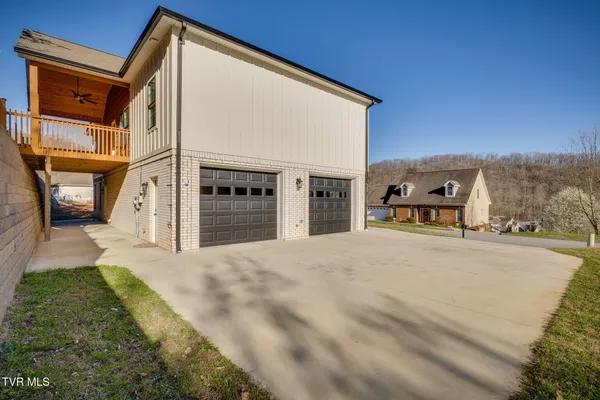 $499,900 | 4724 Sterling Lane, Kingsport, TN 37664