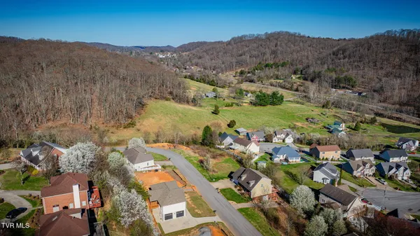 $499,900 | 4724 Sterling Lane, Kingsport, TN 37664