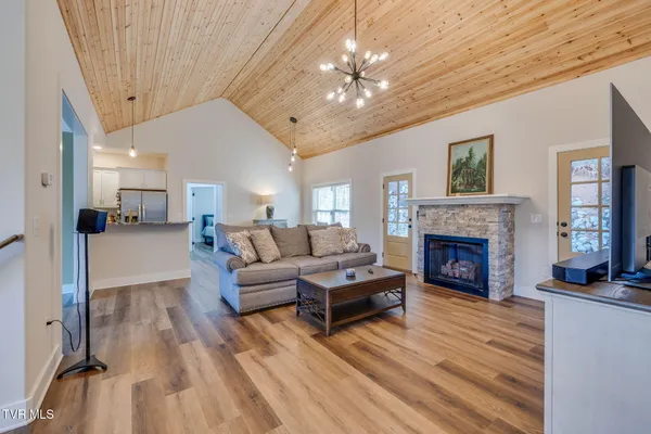 $499,900 | 4724 Sterling Lane, Kingsport, TN 37664