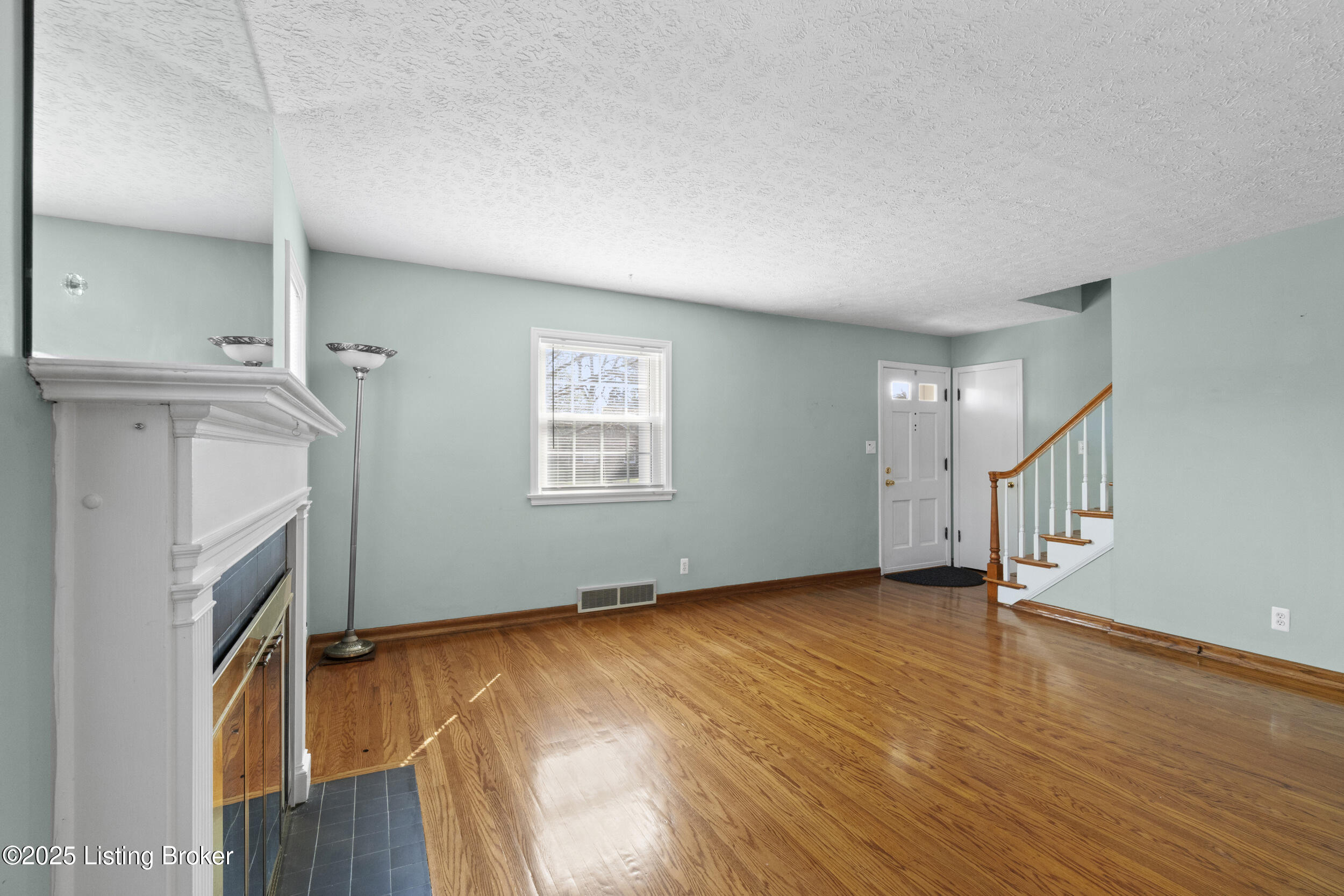 218 Brunswick Road Louisville, KY 40207 - Photo 6 of 48 dsc03294