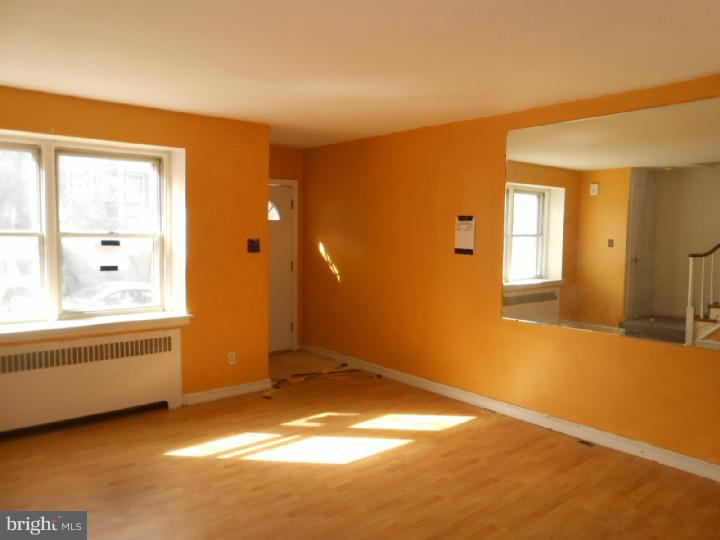 613 Andover Road Upper Darby, PA 19082 - Photo 4 of 16