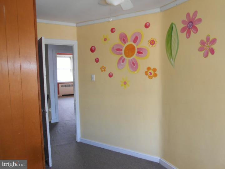 613 Andover Road Upper Darby, PA 19082 - Photo 10 of 16