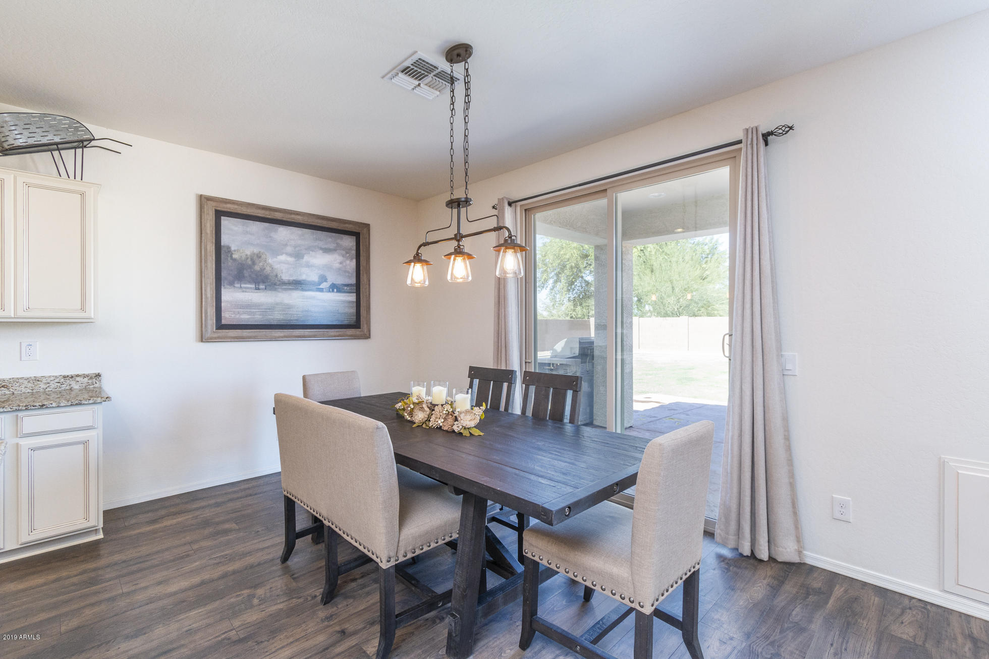 4610 West Pearce Road Laveen, AZ 85339 - Photo 9 of 26 9) DINING AREA