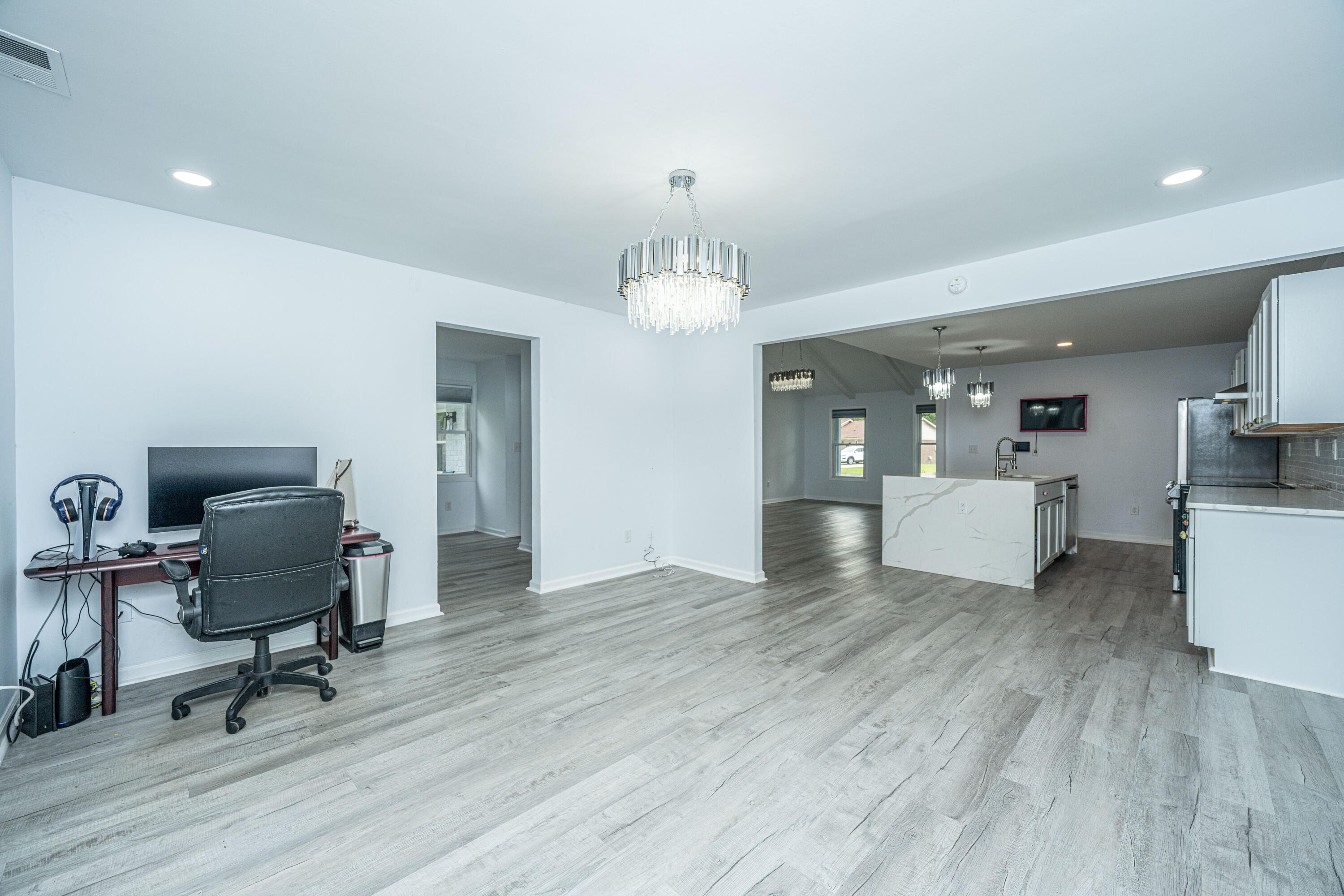 133 Marion Road Summerville, SC 29486 - Photo 19 of 45 133MarionRd019