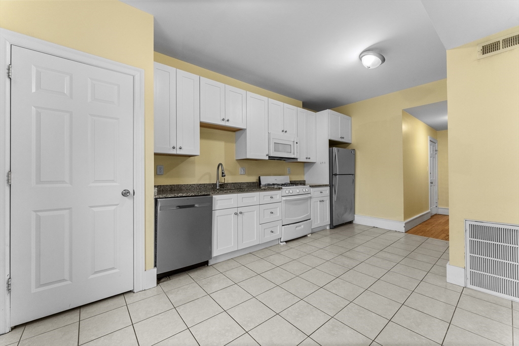 575 Washington Street, Unit 2 Boston, MA 02135 - Photo 5 of 14