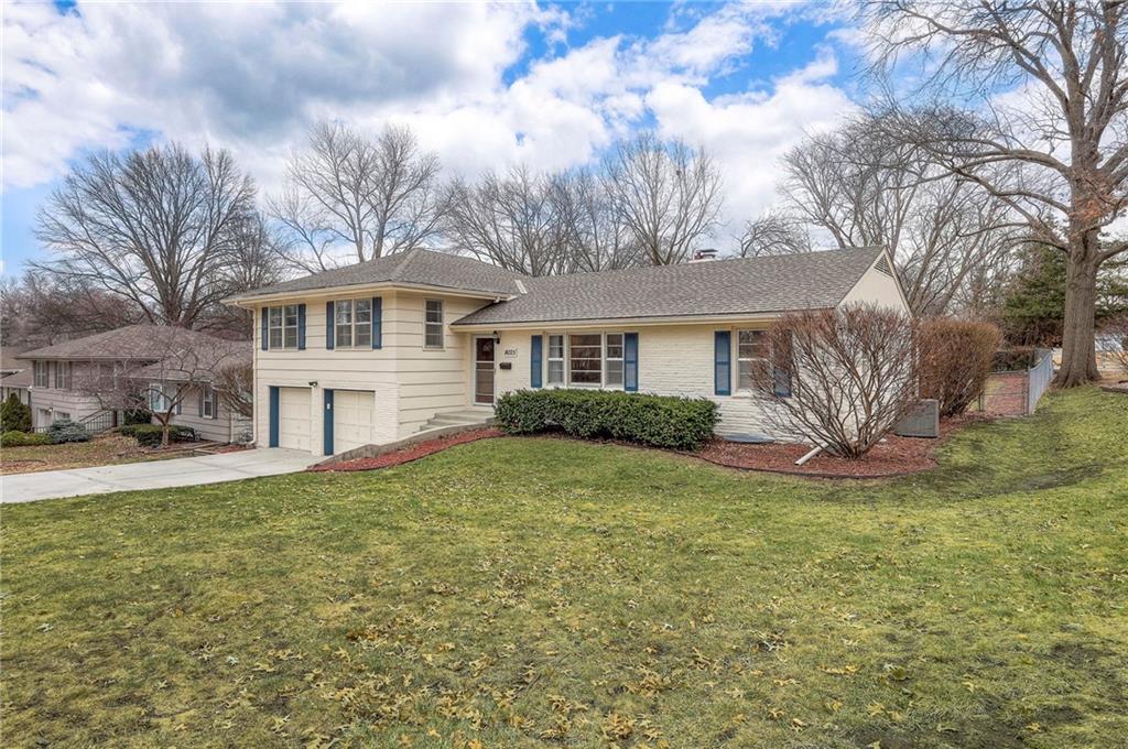 8025 Tomahawk Road Prairie Village, KS 66208 - Photo 2 of 39