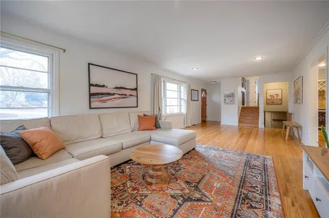 $525,000 | 8025 Tomahawk Road, Prairie Village, KS 66208