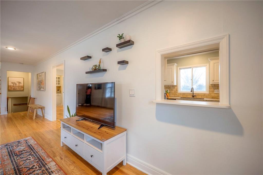 8025 Tomahawk Road Prairie Village, KS 66208 - Photo 10 of 39