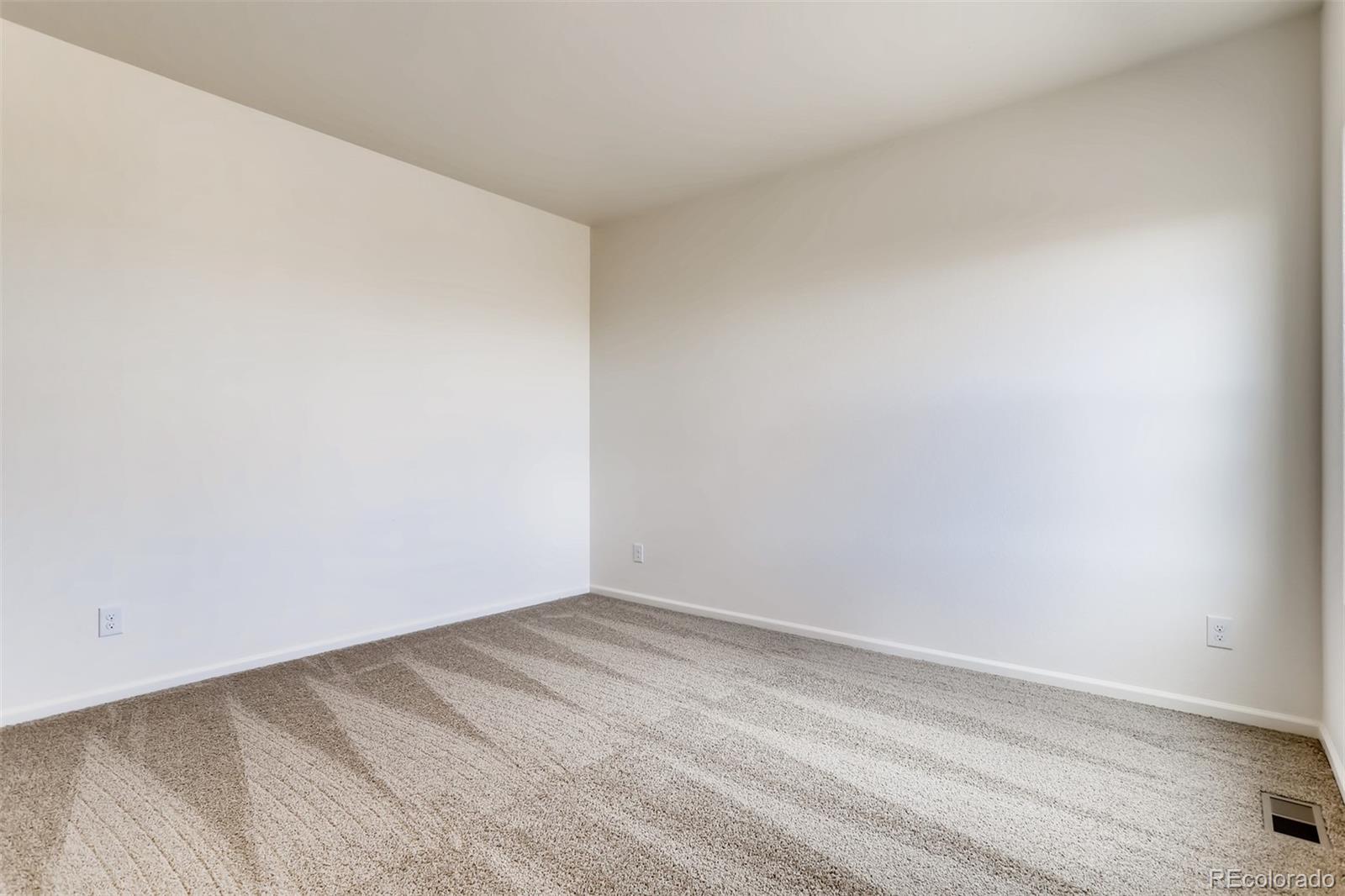 382 Maple Street Bennett, CO 80102 - Photo 17 of 29