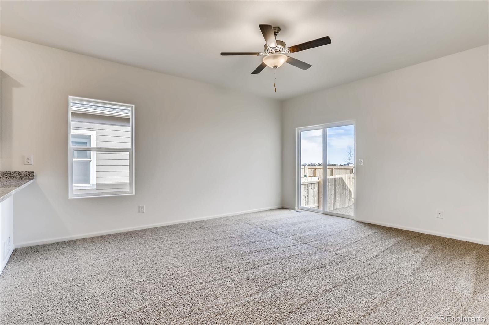 382 Maple Street Bennett, CO 80102 - Photo 4 of 29