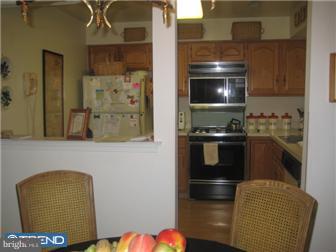 70101 Delaire Landing Road, Unit 101 Philadelphia, PA 19114 - Photo 6 of 12 Kitchen