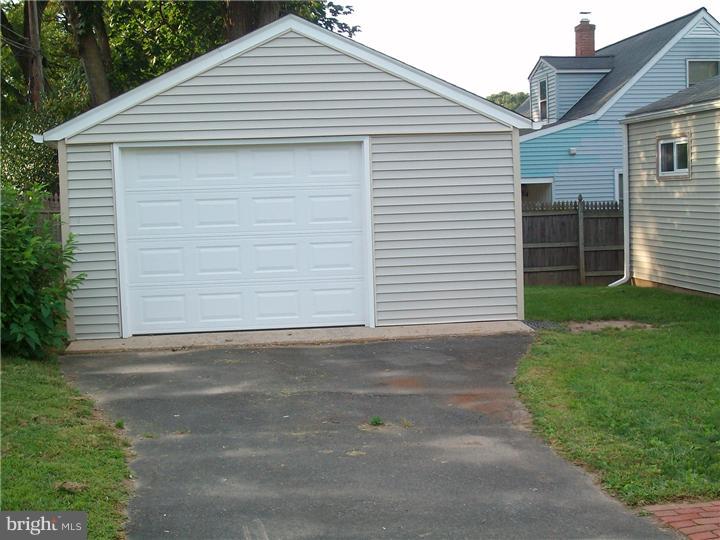 2500 Horsham Road Hatboro, PA 19040 - Photo 4 of 17 Gallery Image 4